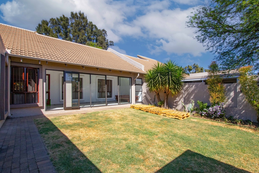3 Bedroom Property for Sale in Lonehill Gauteng
