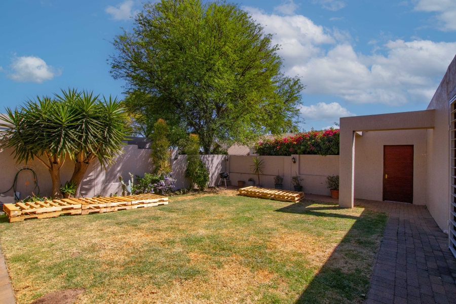 3 Bedroom Property for Sale in Lonehill Gauteng