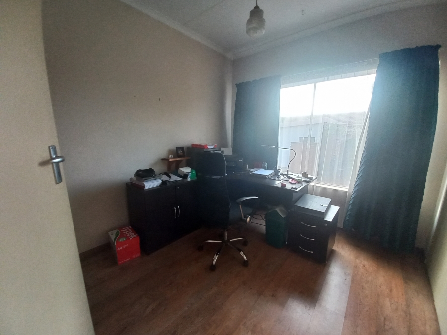 3 Bedroom Property for Sale in Daspoort Gauteng
