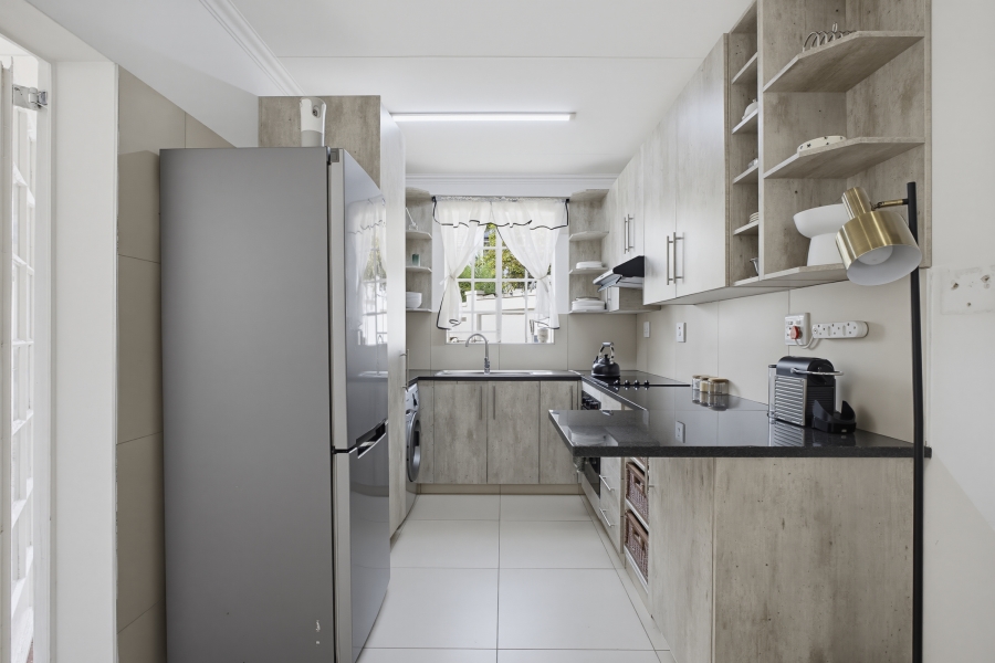 4 Bedroom Property for Sale in Senderwood Gauteng