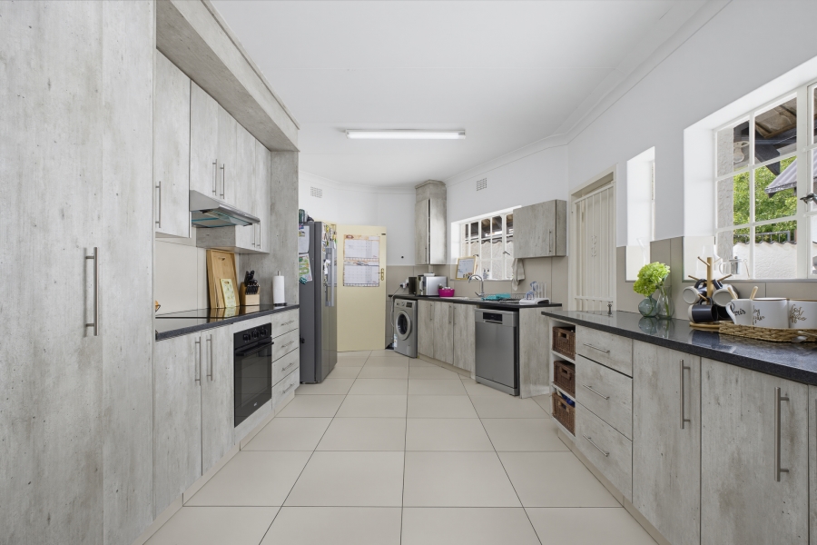 4 Bedroom Property for Sale in Senderwood Gauteng
