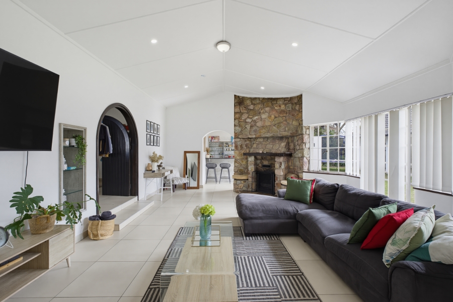 4 Bedroom Property for Sale in Senderwood Gauteng