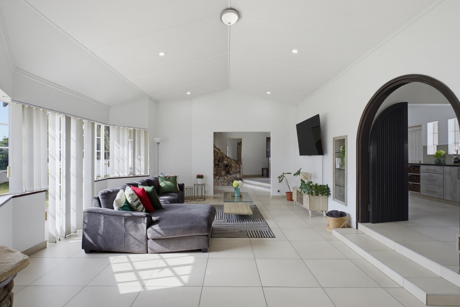 4 Bedroom Property for Sale in Senderwood Gauteng
