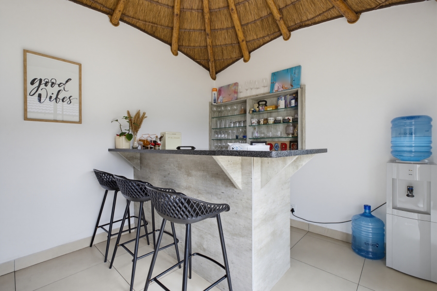 4 Bedroom Property for Sale in Senderwood Gauteng