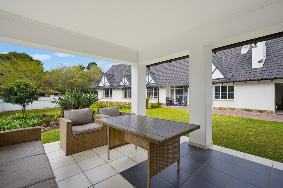 4 Bedroom Property for Sale in Senderwood Gauteng