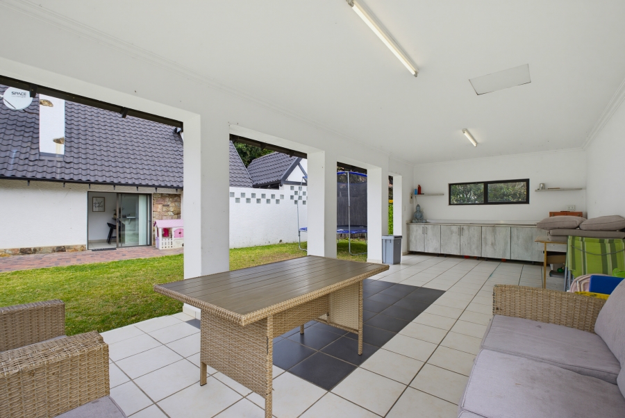 4 Bedroom Property for Sale in Senderwood Gauteng