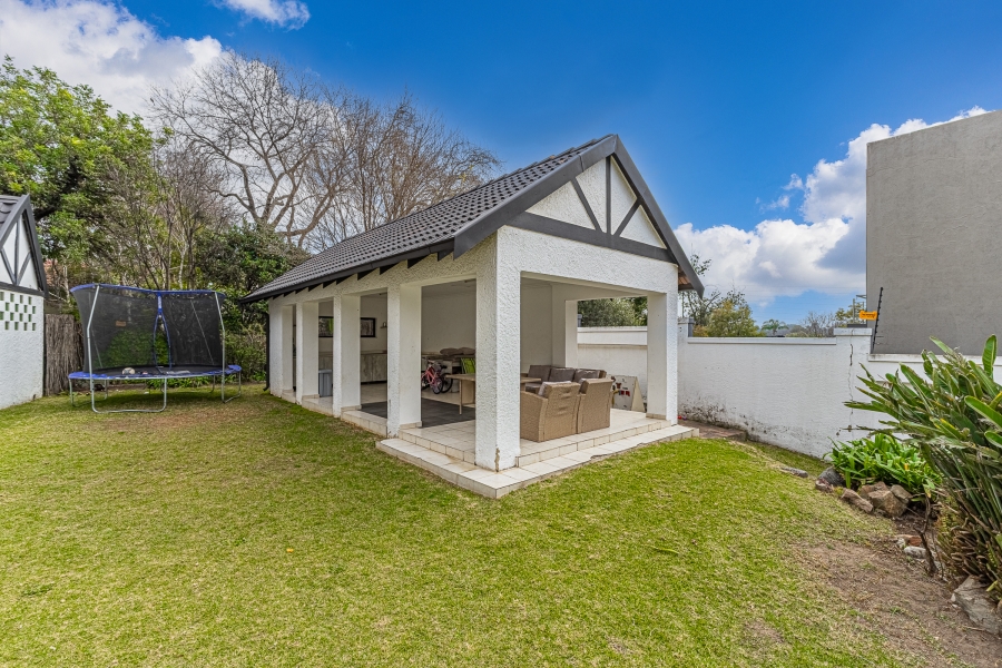 4 Bedroom Property for Sale in Senderwood Gauteng