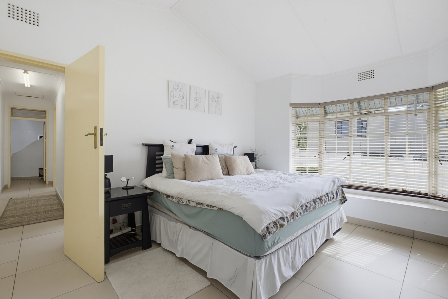 4 Bedroom Property for Sale in Senderwood Gauteng