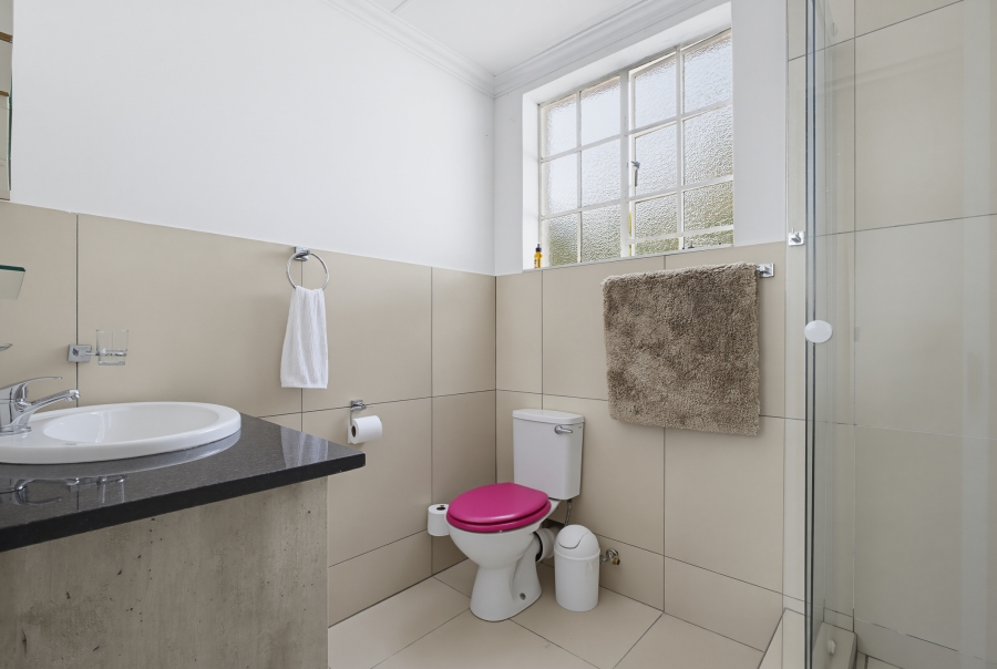 4 Bedroom Property for Sale in Senderwood Gauteng