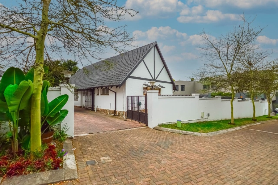 4 Bedroom Property for Sale in Senderwood Gauteng