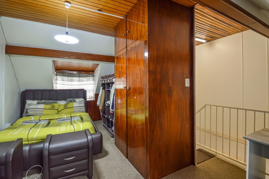 4 Bedroom Property for Sale in Senderwood Gauteng