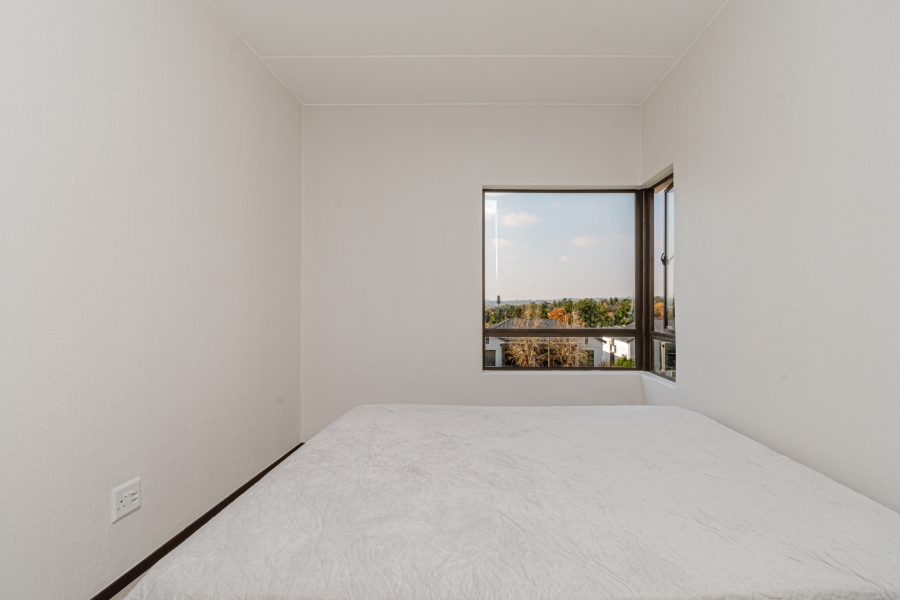2 Bedroom Property for Sale in Broadacres Gauteng