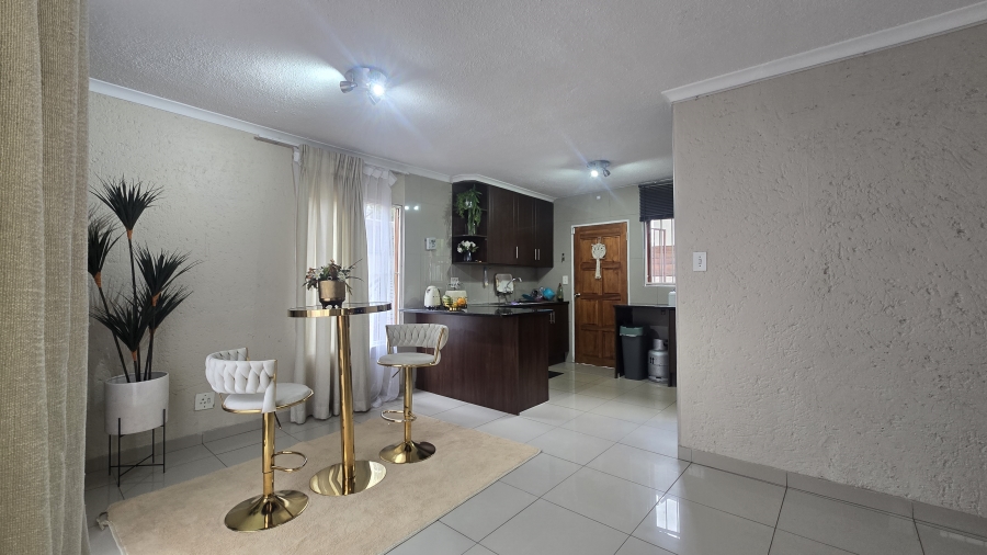 To Let 3 Bedroom Property for Rent in Morningside Manor Gauteng