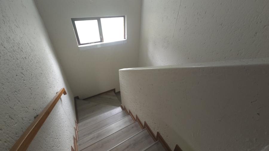 To Let 3 Bedroom Property for Rent in Morningside Manor Gauteng