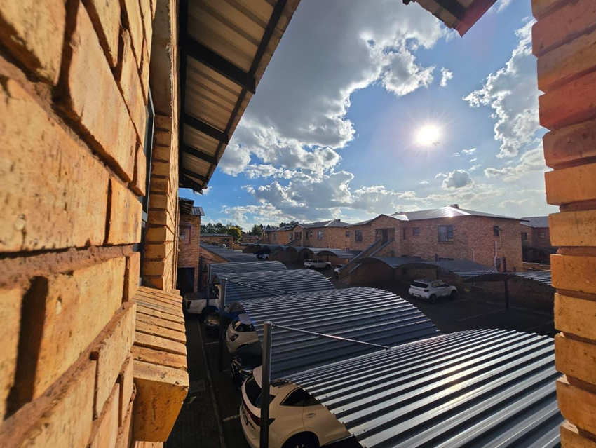 2 Bedroom Property for Sale in New Market Park Gauteng