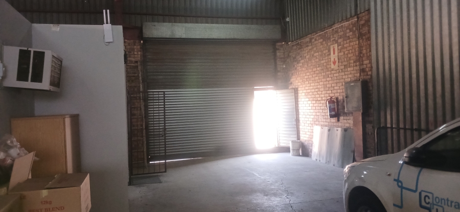 To Let Commercial Property for Rent in Sebenza Gauteng