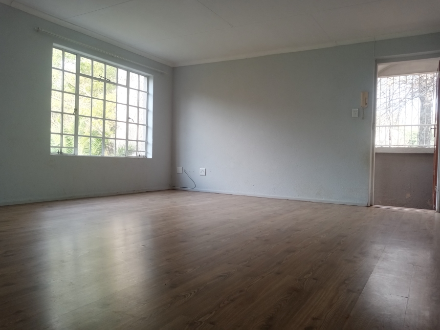 To Let 2 Bedroom Property for Rent in Helderkruin Gauteng