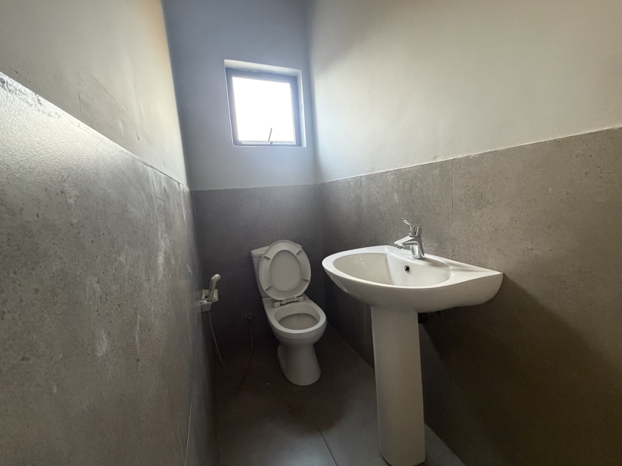 To Let Commercial Property for Rent in Erasmia Gauteng