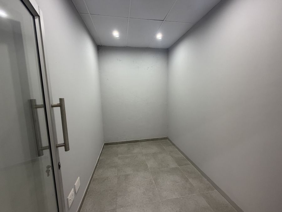 To Let Commercial Property for Rent in Erasmia Gauteng