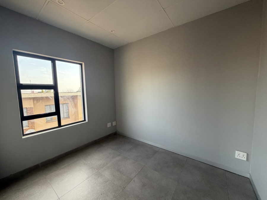 To Let Commercial Property for Rent in Erasmia Gauteng