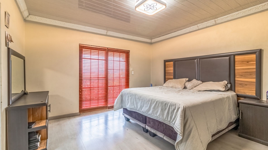 4 Bedroom Property for Sale in Naturena Gauteng