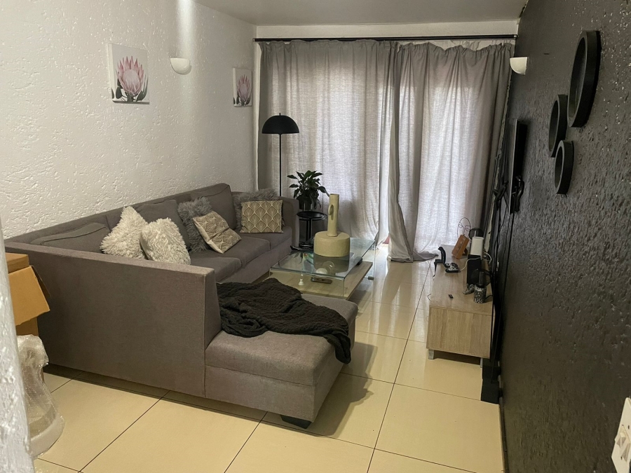 1 Bedroom Property for Sale in Observatory Gauteng