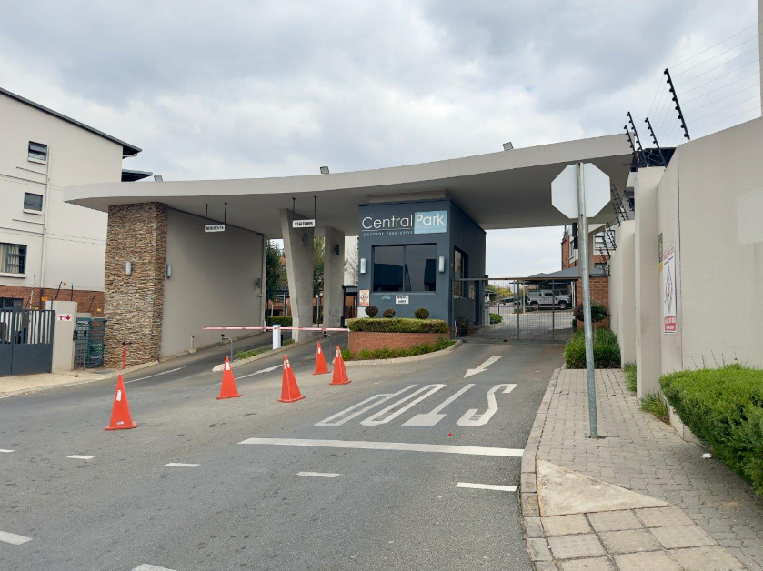 2 Bedroom Property for Sale in Oakdene Gauteng
