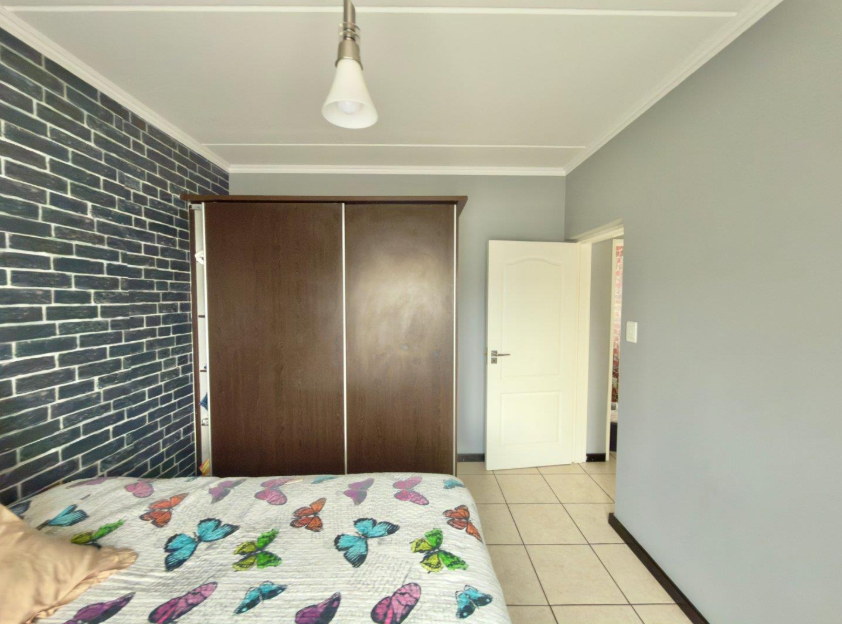 2 Bedroom Property for Sale in Oakdene Gauteng