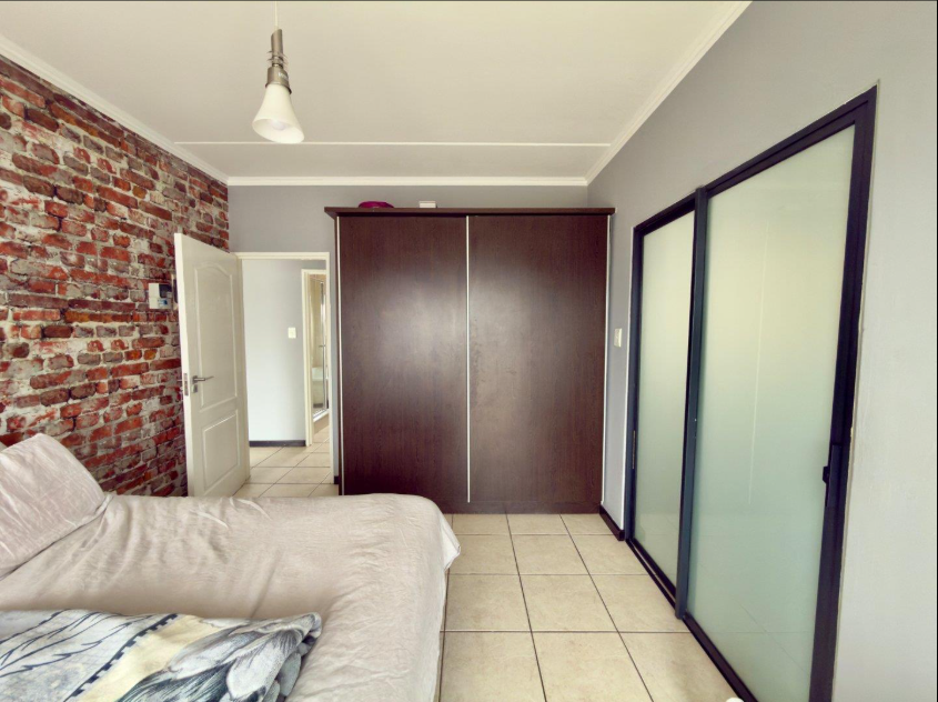 2 Bedroom Property for Sale in Oakdene Gauteng
