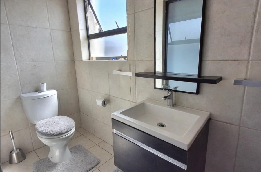 2 Bedroom Property for Sale in Oakdene Gauteng