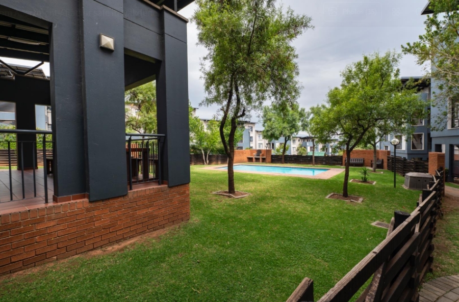2 Bedroom Property for Sale in Oakdene Gauteng