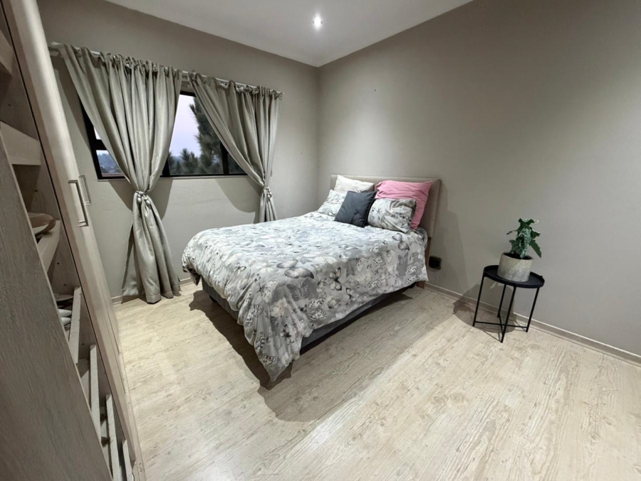 To Let 3 Bedroom Property for Rent in Tres Jolie Gauteng