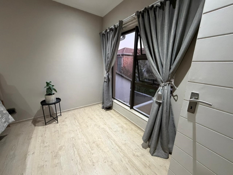 To Let 3 Bedroom Property for Rent in Tres Jolie Gauteng