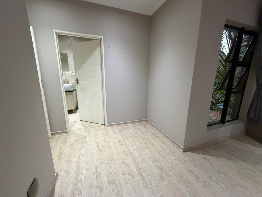 To Let 3 Bedroom Property for Rent in Tres Jolie Gauteng