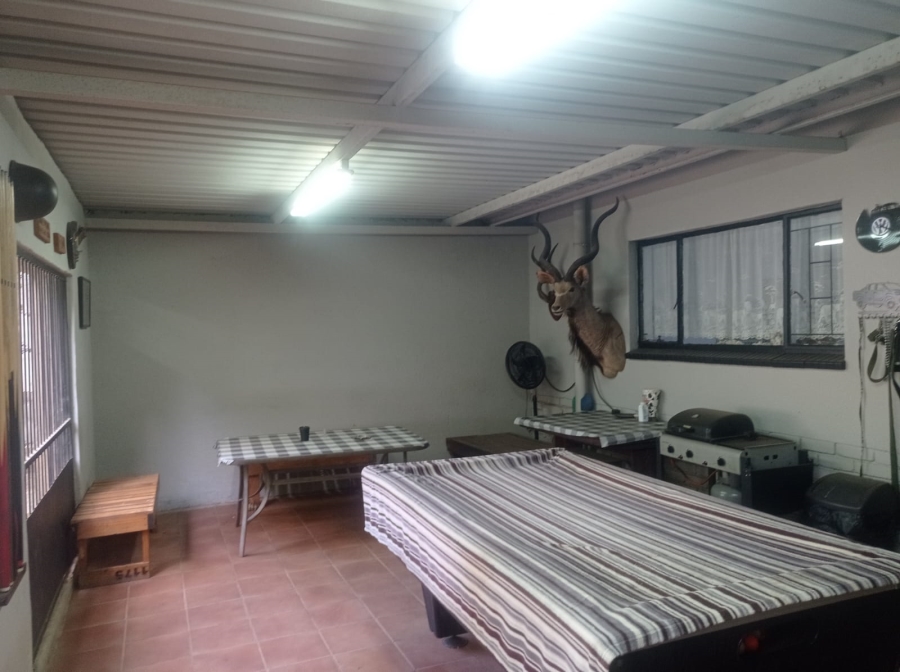 6 Bedroom Property for Sale in Pretoria Gardens Gauteng