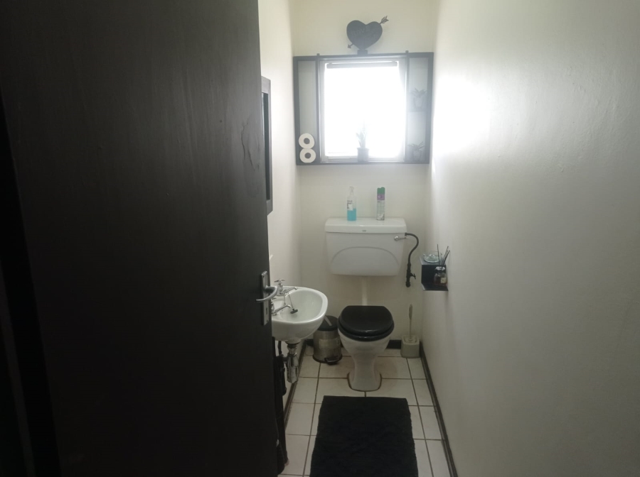 6 Bedroom Property for Sale in Pretoria Gardens Gauteng