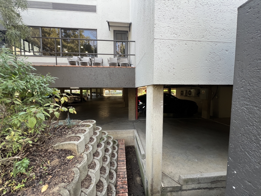 To Let Commercial Property for Rent in Woodmead Gauteng