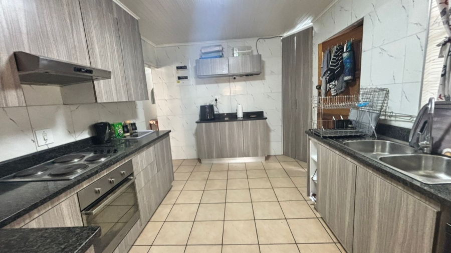 4 Bedroom Property for Sale in Rosedene Gauteng