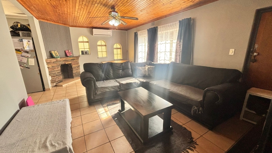 4 Bedroom Property for Sale in Rosedene Gauteng
