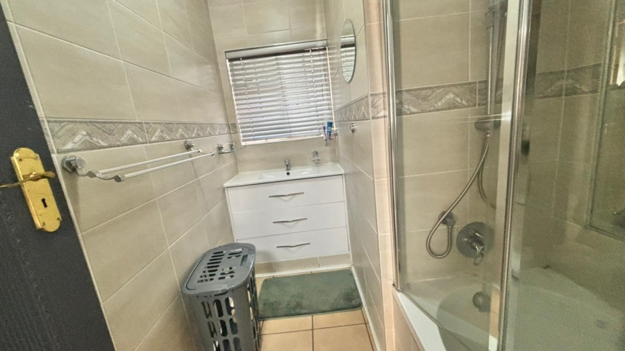 4 Bedroom Property for Sale in Rosedene Gauteng
