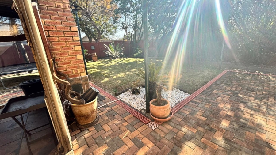 4 Bedroom Property for Sale in Rosedene Gauteng