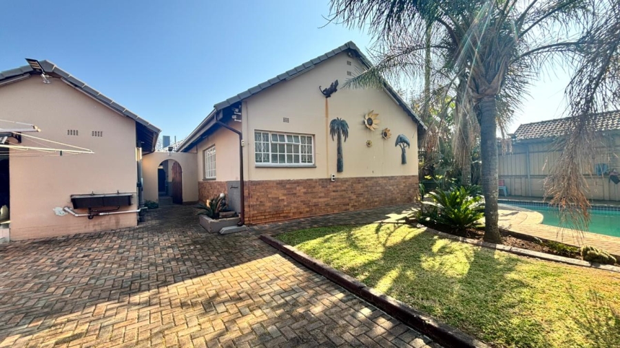4 Bedroom Property for Sale in Rosedene Gauteng