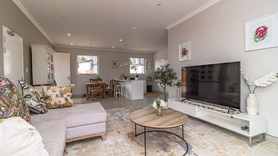 To Let 2 Bedroom Property for Rent in Modderfontein Gauteng