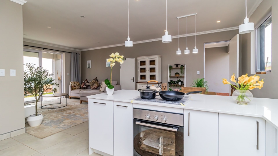 To Let 2 Bedroom Property for Rent in Modderfontein Gauteng