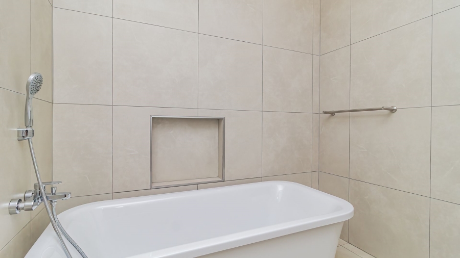 To Let 2 Bedroom Property for Rent in Modderfontein Gauteng
