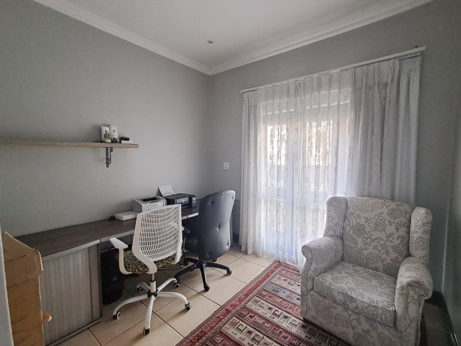 4 Bedroom Property for Sale in Sunward Park Gauteng