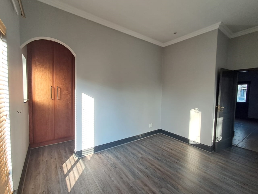4 Bedroom Property for Sale in Sunward Park Gauteng