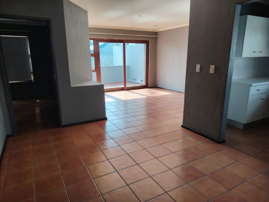 To Let 2 Bedroom Property for Rent in Lakefield Gauteng