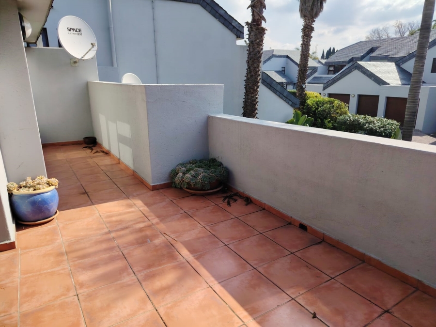 To Let 2 Bedroom Property for Rent in Lakefield Gauteng