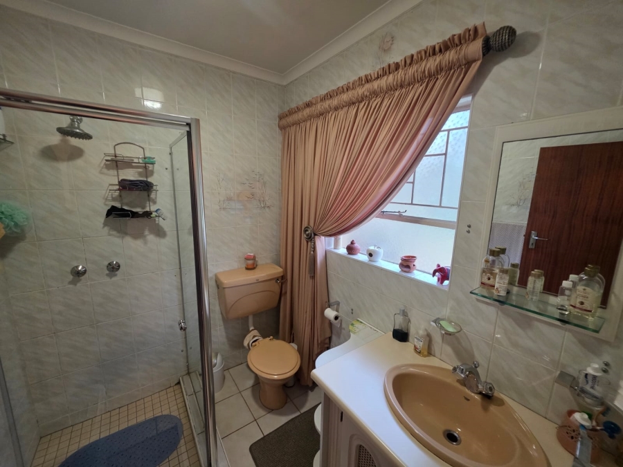 3 Bedroom Property for Sale in Freeway Park Gauteng